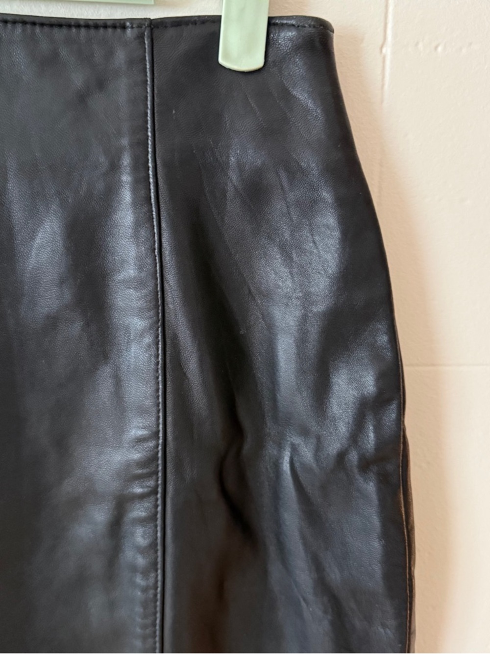 Danier | Classic Black Leather Midi Skirt | Size 8 - Picture 2 of 10